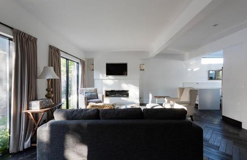 Battery Point Apartamento | Charming Battery Point Cottage