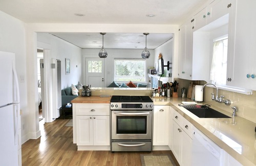 Ventura Casa | Bungalow de playa con encanto en Midtown ++