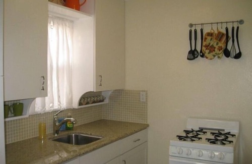 Ocean Beach Cabaña | Charming Beach Cottage-1 cuadra de la playa, Precios