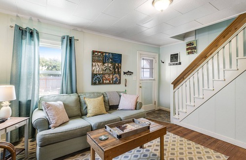 Seaside Cabaña | Charming Beach Cottage w/Deck, Gas Fireplace, Firepit, Free WiFi, Cable, & More