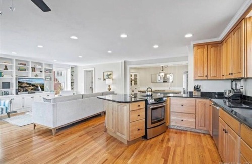 Clinton Casa | Charming beach home, complete with pool & cozy guest house!