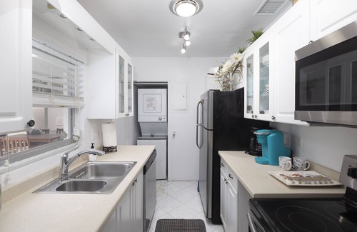 East Fort Lauderdale Villa | Acogedora villa de playa con piscina, a pie de playa en Fort Lauderdale (para 6 personas)