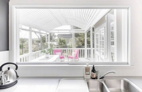 Torbay Casa | Charming Beachside Cottage