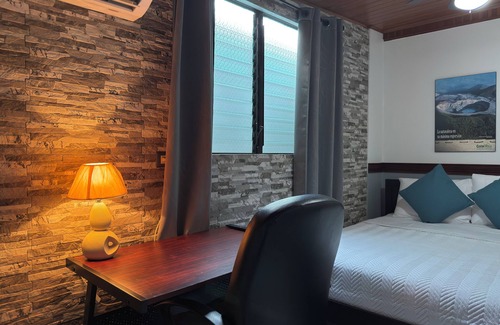 Agonia Cama Y Desayuno | Charming bed & breakfast in lovely Alajuela with AC. 15 minutes near airport