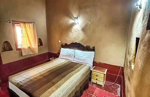 Amezrou Cama Y Desayuno | Charming bed & breakfast in tranquil Zagora with WiFi, AC