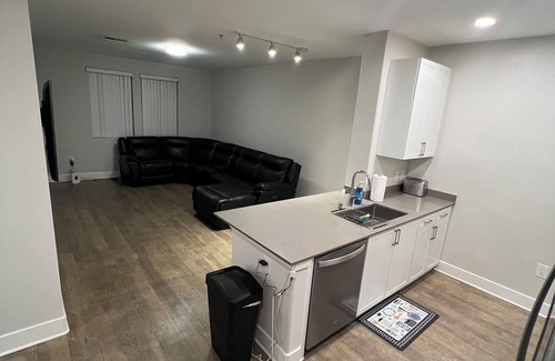 Mid-Wilshire Apartamento | charming -bedroom apartment that’s very spacious in the Mid Wilshire area