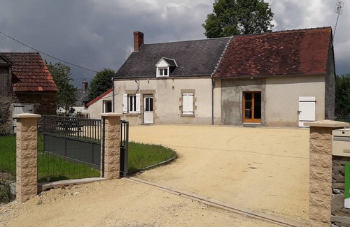 Crozon-sur-Vauvre Cabaña | Casa rural con jardín, cerca de lago y actividades, ideal para familias y eventos locales.