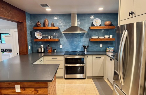 Wimberley Casa | Encanto Riverfront Cottage en 25 Acres W / profundo agujero de natación
