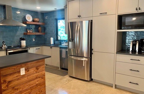 Wimberley Casa | Encanto Riverfront Cottage en 25 Acres W / profundo agujero de natación