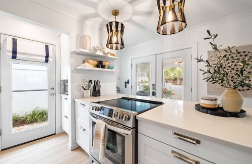 Santa Rosa Beach Casa | Charming Blue Mountain Bungalow in 30A. Walk or Golf Cart down to the sand.