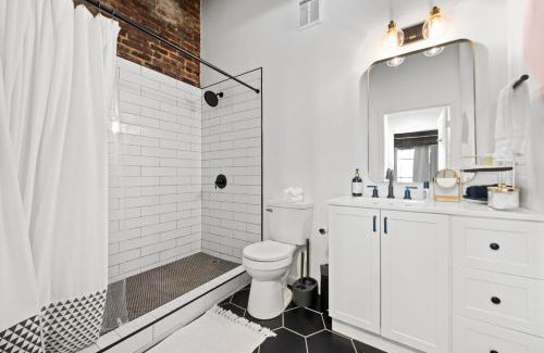 Central City Apartamento | Charming Boho Loft on Historic Morris Ave