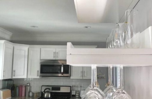 Lower Washington - Mount Hope Casa | Charming Boston Townhouse