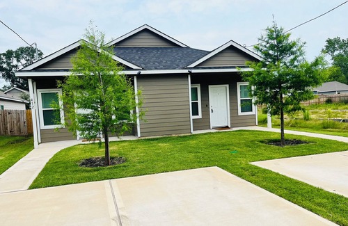 Conroe Casa | Charming Brand New 3-bedroom house in in lovely Conroe awaits you.