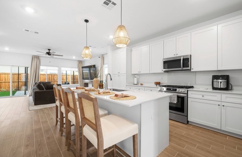 Greenacres Casa | Charming Brand New & Fully Furnished NW Home