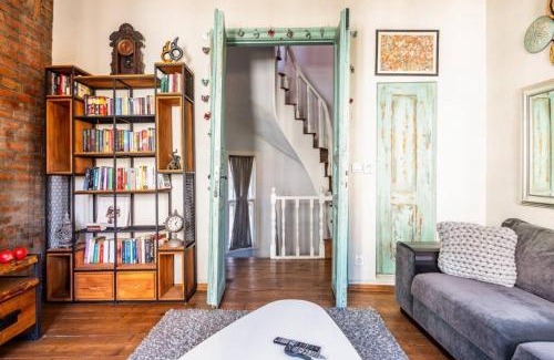 Balat Casa | Charming Bright Rustic 2bd2bath Balat Pad! #349