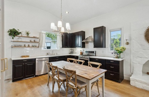 Montopolis Casa | Charming Bungalow in East Austin