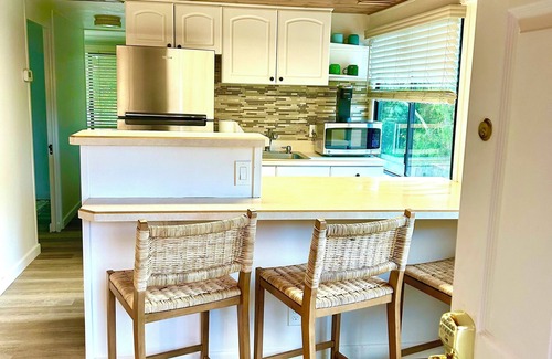 Alta Mesa Casa | Charming bungalow on the Mesa with AC in Santa Barbara