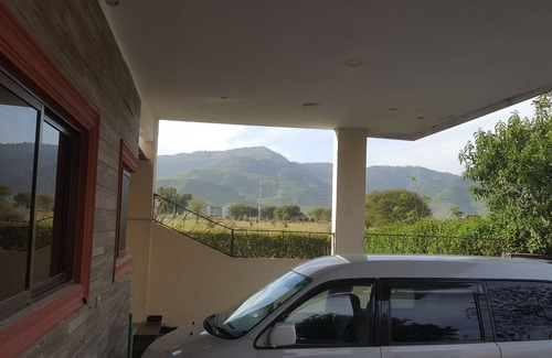 G-7 Sector Casa | Charming bungalow with WiFi and AC in peaceful Islamabad