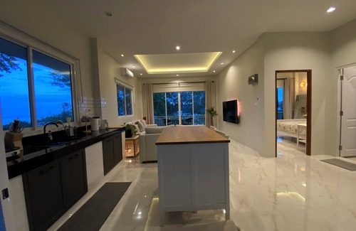 Talat Nuea Casa | Charming bungalow with WiFi and AC in serene Ao Yon Bay , Cape Panwa Phuket