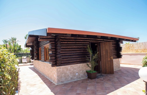 Isola delle Femmine Chalet De Esquí | Charming Chalet a few steps from the sea, equipped with all amenities.