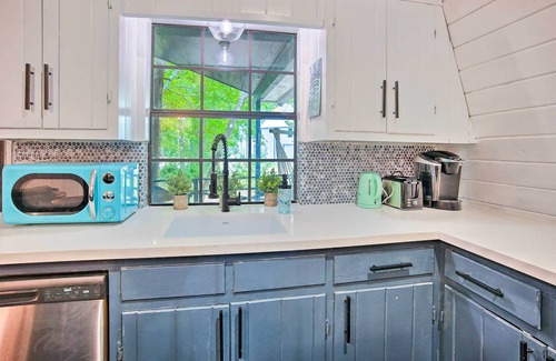 Willis Cabina | Charming Cabin Getaway: Fish, Boat + More!