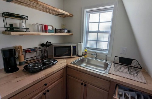 Hobucken Cabina | Charming cabin in delightful Bayboro with AC, WiFi