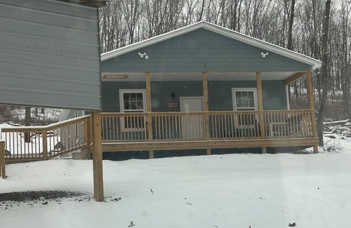 Scottsboro Cabina | Charming Cabin in Scottsboro AL