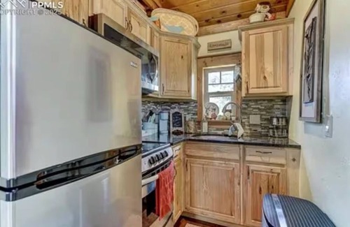 Woodland Park Cabina | Charming cabin in delightful Woodland Park with WiFi