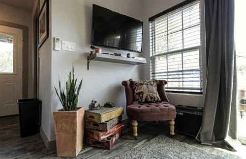 Wimberley Casa | Charming Cabin Rental with a Private Hot Tub near Canyon Lake, Texas
