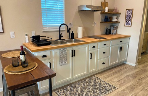 Llano Cabina | Charming Cabin in the Heart of the TX Hill Country