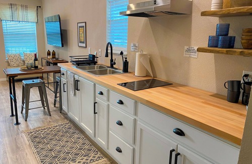 Llano Cabina | Charming Cabin in the Heart of the TX Hill Country