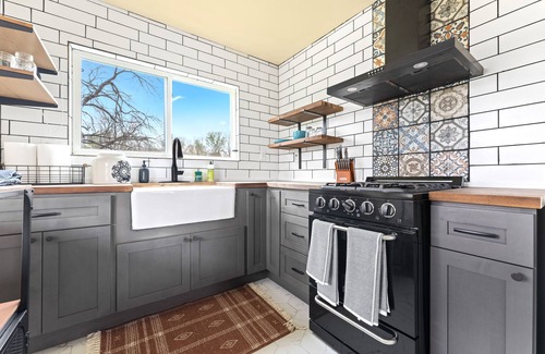 Del Valle Cabina | Charming cabin with AC and WiFi / 20 min from DTA