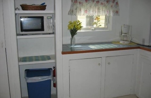 Brewster Cabaña | Cottage con Encanto del Cabo en Brewster