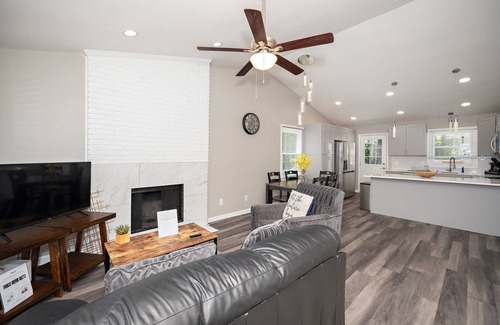 Cary Casa | Charming Cary Home~Centrally Located~Comfortable beds