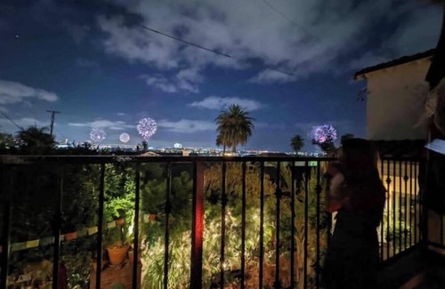 Loma Portal Apartamento | Charming Casita with City, Bay & 4th of July views