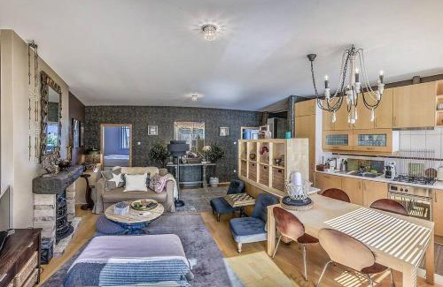 Budavar Apartamento | Charming Castle View Suite With Giant Balcony