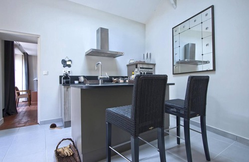Blois Cabaña | Gîte de charme avec jardin privé au cœur de Blois - Moderne, équipé, garage, proche château et Loire