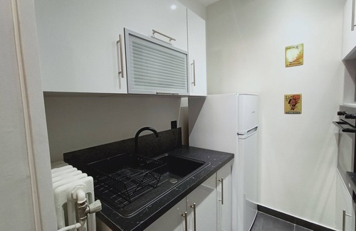 Aix-les-Bains City Center Apartamento | ¡Apartamento acogedor en el centro de Aix-les-Bains con todas las comodidades y WiFi!