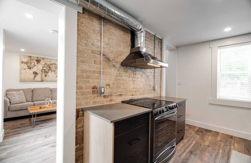 London Apartamento | Charming Century 2 Bed, 2-Storey Apartment