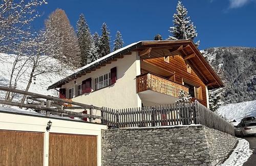 Litziruti Chalet De Esquí | Elegante chalet para vacaciones alpinas en Suiza - Capacidad para 10, 6 o 4 personas