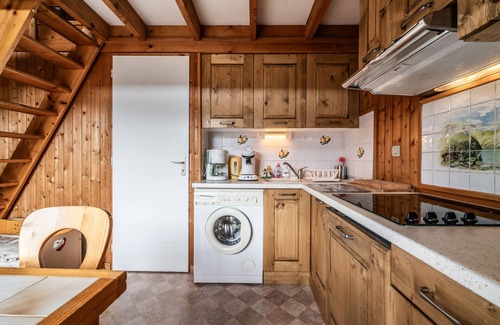 Les Gets Chalet De Esquí | Chalet acogedor con vistas panorámicas, capacidad para 6 personas, ubicación tranquila, admite mascotas