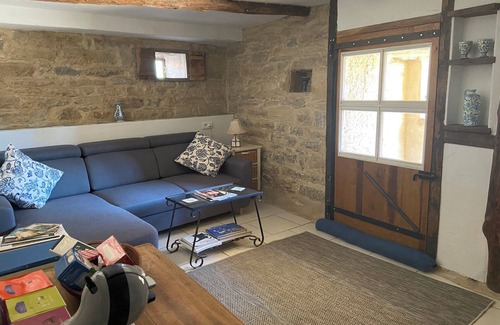 Andressac Cama Y Desayuno | Charming chambre d'hote for 4-6 people with swimming pool and outdoor kitchen