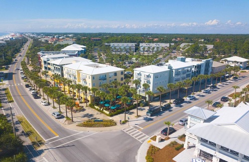 Gulf Place Apartamento | Encantador, elegante, justo al lado de la playa
