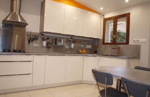 Saint-Honore - Jeanne d'Arc Casa | Charming City Home Near Downtown with Garage