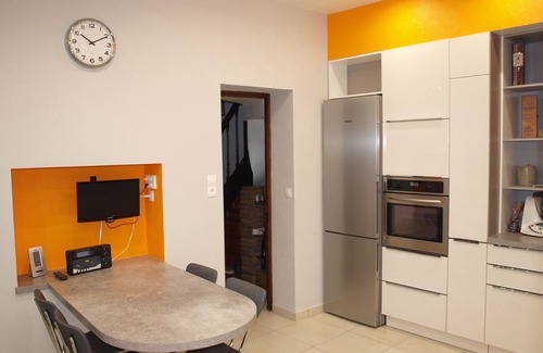 Saint-Honore - Jeanne d'Arc Casa | Charming City Home Near Downtown with Garage