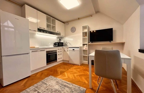 Ljubljana Apartamento | Charming City Loft Apartment with Free Parking