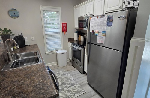 Myrtle Beach Casa | Pet Friendly, Clean & Cozy 2 bdrm, 2.5 bath, townhome, 2 blocks to the beach.