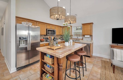 Saint Simons Island Cabaña | Charming Coastal Cottage on St. Simons Island