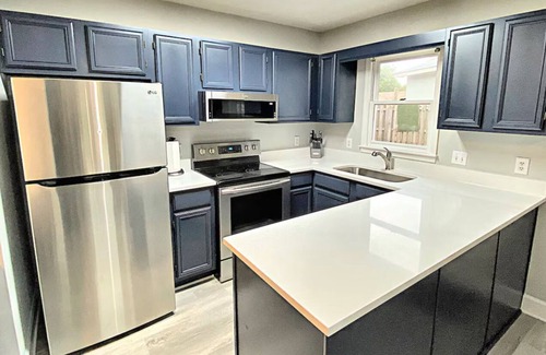Kings Grant Casa | Charming Coastal Cottage Near Beach & Downtown