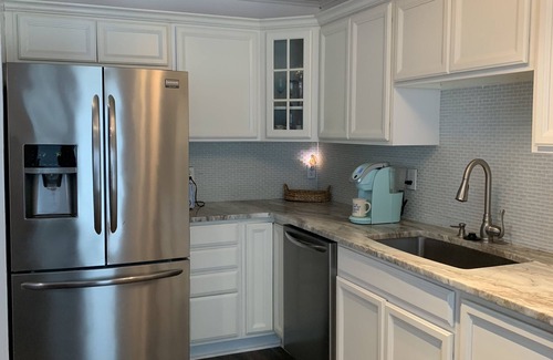 St. George Island Casa | Charming coastal cottage, short walk to both beach and bay, pet friendly!